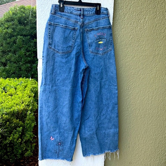 Wild Fable Women's Jeans Super High Rise Wide Leg Cropped Jeans - Picture 3 of 11